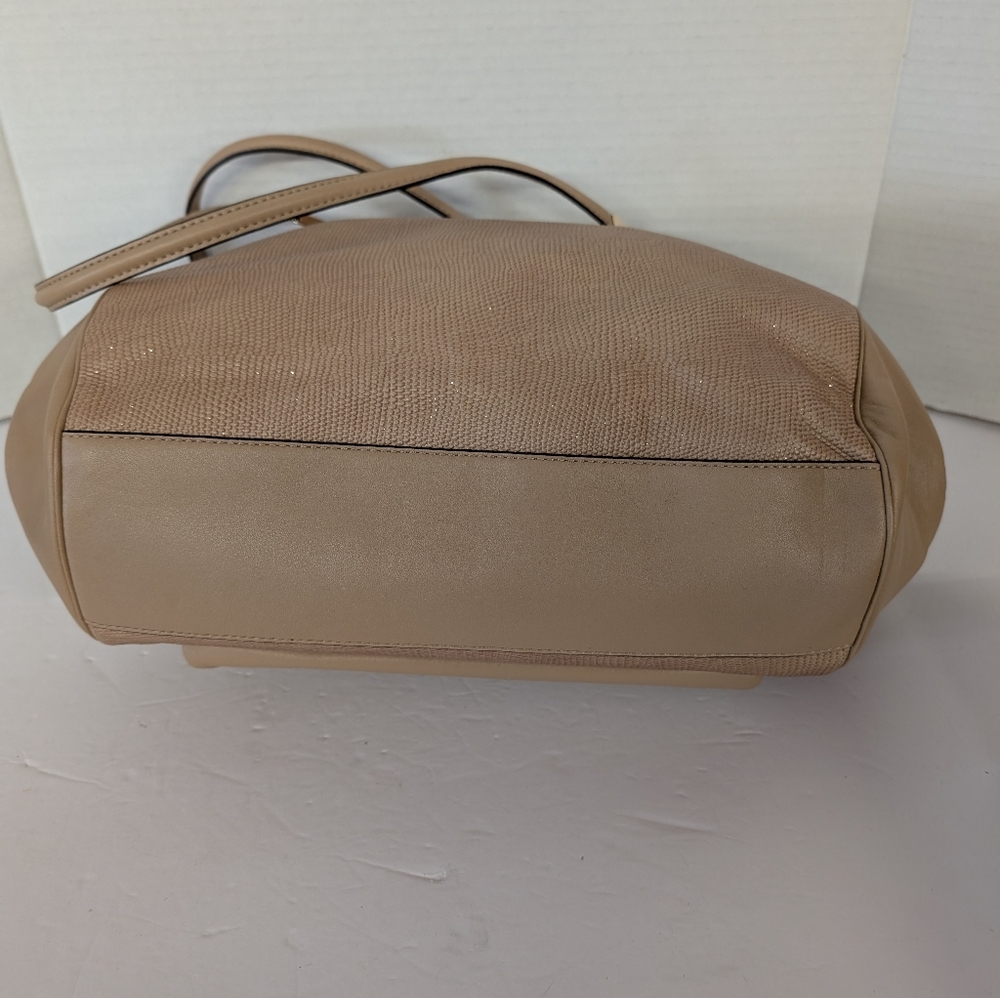 Coach Beige Madison Scatchel Gold Sparkles Leather NWT - Picture 4 of 9